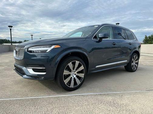 Denim Blue Metallic 2025 Volvo XC90 B5 Plus