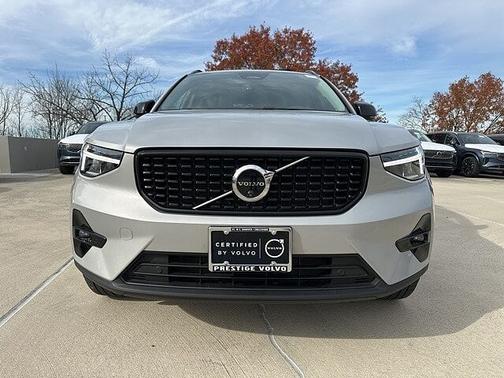 2025 Volvo XC40 Plus