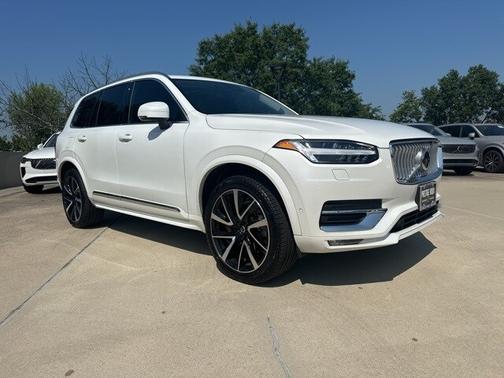 2024 Volvo XC90 B6 Plus Bright 7-Seater