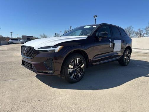 Mulberry Metallic 2026 Volvo XC60 B5 Plus