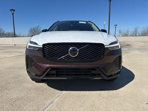 Mulberry Metallic 2026 Volvo XC60 B5 Plus