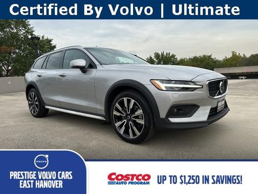2024 Volvo V60 Cross Country B5 Ultimate