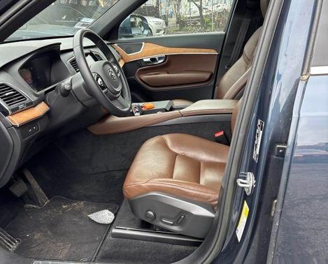Denim Blue Metallic 2023 Volvo XC90 Recharge Plug-In Hybrid T8 Core Bright Theme