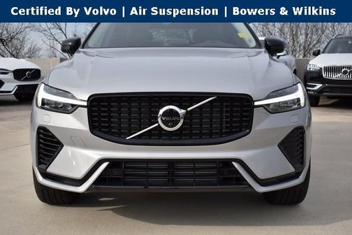 2024 Volvo XC60 Recharge Plug-In Hybrid T8 Ultimate Dark