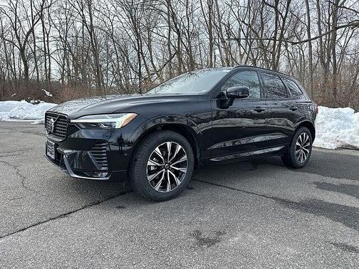 2023 Volvo XC60 Plus