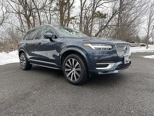 2023 Volvo XC90 Plus