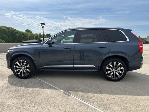 Denim Blue Metallic 2023 Volvo XC90 B6 Plus 7-Seater
