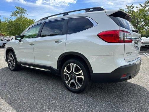 Crystal White Pearl 2023 Subaru Ascent Touring 7-Passenger
