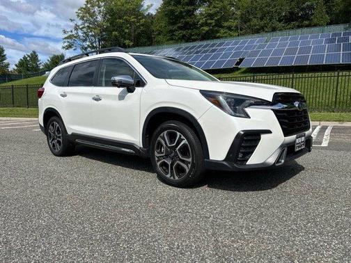 Crystal White Pearl 2023 Subaru Ascent Touring 7-Passenger