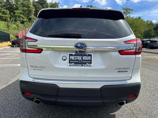Crystal White Pearl 2023 Subaru Ascent Touring 7-Passenger
