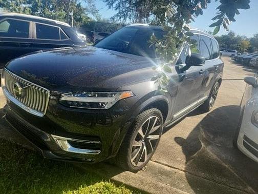 2023 Volvo XC90 Plus