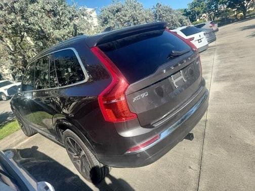2023 Volvo XC90 Plus