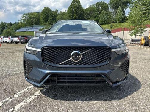 Denim Blue Metallic 2026 Volvo XC60 B5 Plus