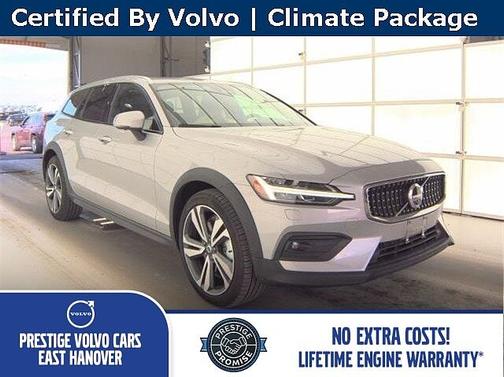 2025 Volvo V60 Cross Country Plus