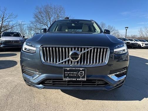 2024 Volvo XC90 B6 Ultimate Bright 7-Seater