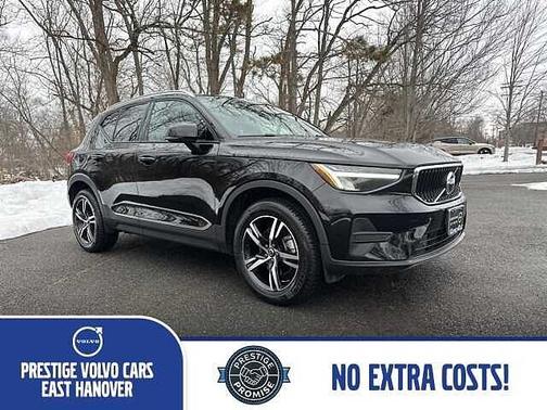 2023 Volvo XC40 Core