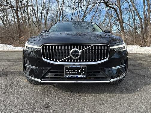 2023 Volvo XC60 Plus