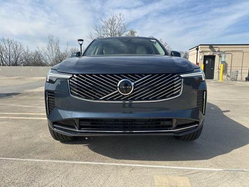Denim Blue Metallic 2026 Volvo XC90 B6 Ultra 7-Seater