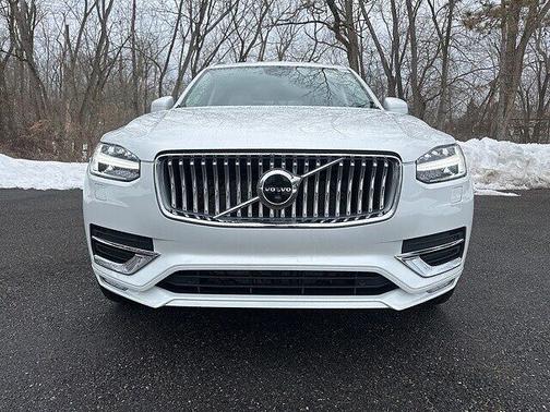 2023 Volvo XC90 Plus