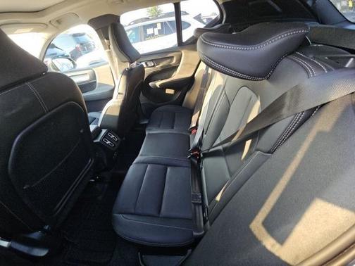 Metallic 2026 Volvo XC40 B5 Plus