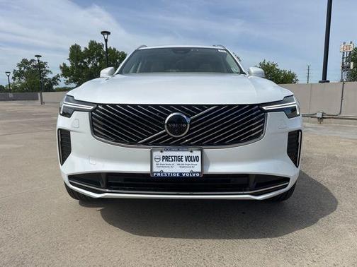Crystal White Pearl 2026 Volvo XC90 B6 Ultra 7-Seater