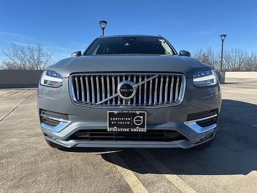 2023 Volvo XC90 Plus