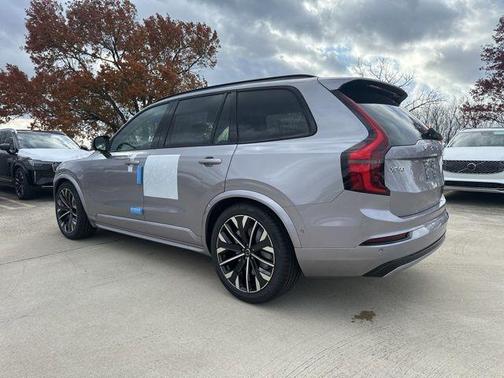 Silver 2026 Volvo XC90 B6 Ultra Dark Theme 7-Seater