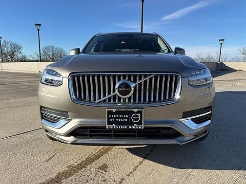 2022 Volvo XC90 T6 AWD Inscription 6 Seater