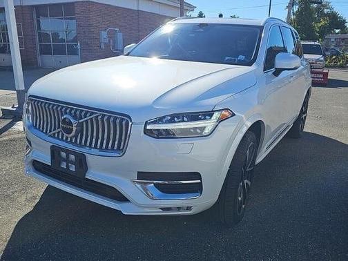 2023 Volvo XC90 Plus