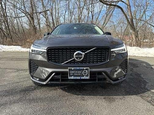 2025 Volvo XC60 Plus