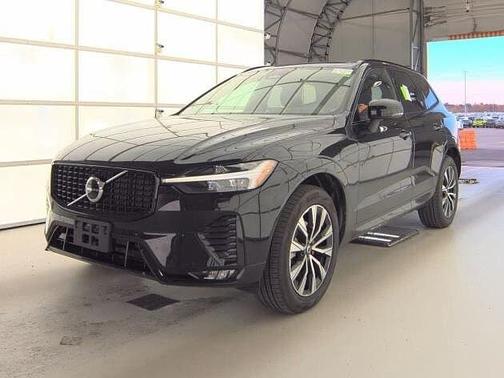 2025 Volvo XC60 Core