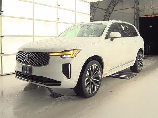 2025 Volvo XC90 Plus