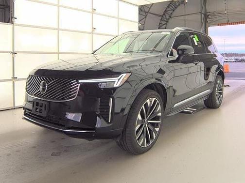 2025 Volvo XC90 Plus