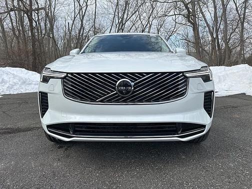 2025 Volvo XC90 Plus