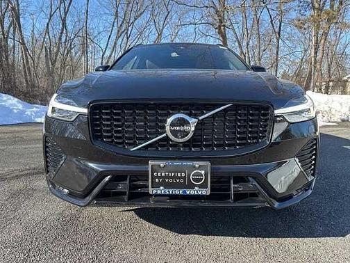 2025 Volvo XC60 Plus