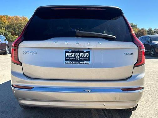 Bright 2027 Volvo XC90 B6 PLUS