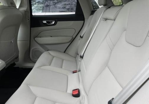 Denim Blue Metallic 2025 Volvo XC60 B5 Plus