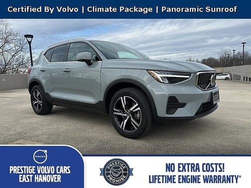 2025 Volvo XC40 Core