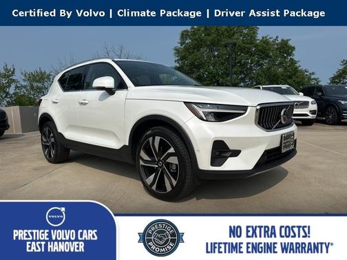 2023 Volvo XC40 B5 AWD Plus Bright