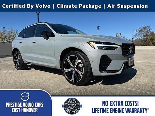 2024 Volvo XC60 B5 Ultimate Dark