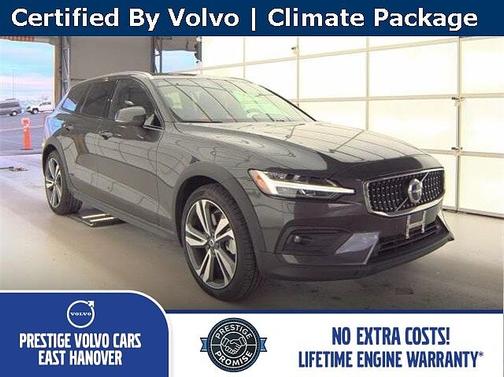 2025 Volvo V60 Cross Country Plus