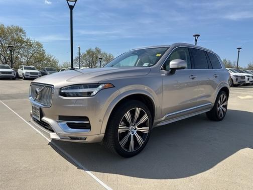2024 Volvo XC90 B6 Ultimate Bright 7-Seater