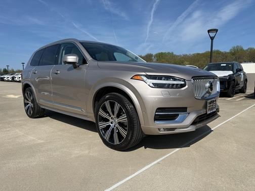 2024 Volvo XC90 B6 Ultimate Bright 7-Seater
