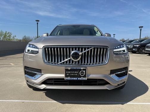 2024 Volvo XC90 B6 Ultimate Bright 7-Seater