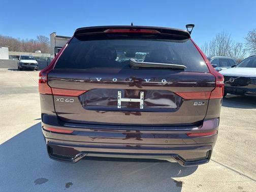 Mulberry Metallic 2026 Volvo XC60 B5 Plus
