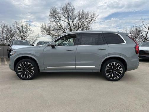 Metallic 2026 Volvo XC90 B6 Ultra 7-Seater