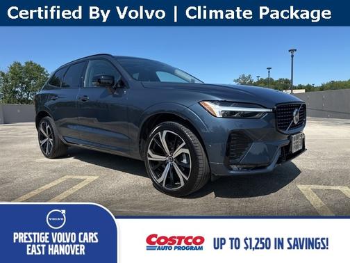 2024 Volvo XC60 B5 Ultimate Dark