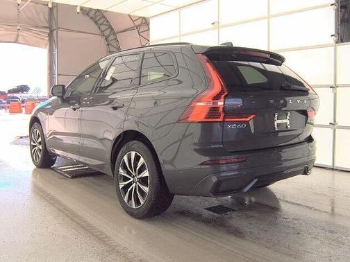 2025 Volvo XC60 Plus