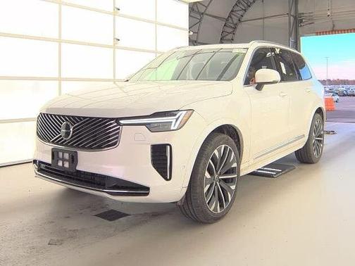 2025 Volvo XC90 Plus