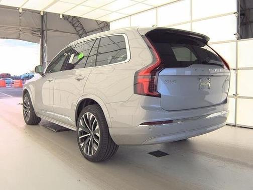2025 Volvo XC90 Plus